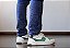 Tênis Casual em Couro Branco e Verde Barcelona | Bravo - Imagem 2