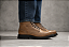 Bota Cano Médio Couro Conhaque Barcelona Design | Iron Bull - Imagem 6