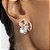 BRINCO FLOR COM CRISTAIS INCOLOR BANHADO A OURO - Imagem 2
