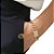 PULSEIRA EM MALHA GROUMET COM PINGENTE RETANGULAR BANHADA A OURO - Imagem 2