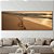 Quadro decorativo Praia ensolarado com pegadas na areia. - Imagem 1
