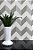 PAPEL DE PAREDE VINÍLICO IMPORTADO ESTILO CHEVRON ZIG ZAG - CINZA | BRANCO - Imagem 2