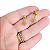 Brinco Floral de Aço Cirúrgico com Ouro 18K - Imagem 2