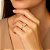 Anel elegante com detalhe central em formato quadrado Folheado a Ouro 18k - Imagem 1