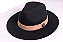 Chapéu Fedora Feltro Preto Aba Média 7cm Faixa Caramelo - Coleção Elástica - Imagem 3