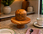 Boleira Selene P em Madeira Teca Torneada à Mão – Design Artesanal e Sofisticação | Casa de Lila - Imagem 1