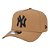 Boné New Era New York Yankees 940 A-Frame Caqui - Imagem 1