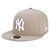 Boné New Era 5950 New York Yankees Classic Aba Reta Caqui - Imagem 1