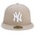 Boné New Era 5950 New York Yankees Classic Aba Reta Caqui - Imagem 3