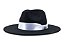 CHAPÉU FEDORA PRETO PREMIUM FAIXA CETIM BRANCA ABA RETA 8 CM - Imagem 1