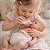 Kit Acessórios para Boneca PREMIUM, 3 Peças, Mamadeira Mágica com Leite Artificial, Fralda e Chupeta de Brinquedo - Imagem 9