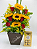 Arranjo Carinhoso Com Rosas Vermelhas e Girassois Com Chocolate - Imagem 1