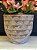 Cachepot em Cimento - Bege e Branco - Relevo -  23CM - Imagem 2