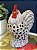 Galo Decorativo - Cerâmica - Branco, Vermelho e Marrom - 27CM - Imagem 1