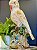 Escultura Cacatua - Decorativa - Cerâmica - Branca e Colorido - Imagem 2