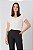 BLUSA MANGA CURTA CREPE DECOTE V OFF WHITE CLARA ESSENTIAL - Imagem 3