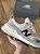 NEW BALANCE 997R (cinza/bordô) - Imagem 4