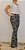 Calça feminina modelagem flare em tecido jacquard grey com estampa dragon flower - Imagem 2