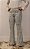 Calça feminina modelagem flare em tecido jacquard branco com estampa linhas finas - Imagem 3