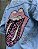 Jaqueta jeans com lingua Stones rosa com pedrarias bordada a mão - tamanho 42 - Imagem 6