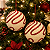 Jogo Com 2 Bolas de Natal Off White Revestidas Com Fitas Vermelhas 12cm - Imagem 3