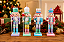 Jogo com 4 Soldados Quebra Nozes Enfeites Natalinos de Madeira 13cm Candy - Imagem 4