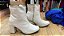 Bota Feminina Bico Quadrado Lumiss Salto Alto Grosso Coturno Cano Médio Confortável Zíper Off White - Imagem 8