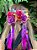 Bico de Pato Penas Flores Colorê - Imagem 3