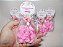 Lembrancinha 90 Anos: Sabonete Rosa Delicada com Mini Terço - Imagem 2