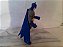 Figura de ação articulada do Batman de capa azul DC comics. 15 cm  Mattel 2011  R$ 30,00 - Imagem 2