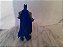 Figura de ação articulada do Batman de capa azul DC comics. 15 cm  Mattel 2011  R$ 30,00 - Imagem 4