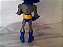 Figura de ação articulada do Batman de capa azul DC comics. 15 cm  Mattel 2011  R$ 30,00 - Imagem 5