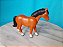 Lego belville, cavalos bracos com bau rosa,  cavalo marrom articulado e boneca cavaleira usados - Imagem 4