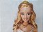 Boneca Barbie Genevieve de 40cm de altura  sem base redonda, pulseiras, operação eletronica inoperante, Mattel, usada - Imagem 3