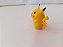 Miniatura vinil Pokémon Picachu Marca Tomy 4 cm - Imagem 4