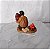 Miniatura India americana segurando uma criança , coleção Wild West, 4 cm de altura, usada - Imagem 6