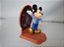 Miniatura Disney Mickey com cenário,coleção McDonald's 50 anos Disney Parks usado - Imagem 2
