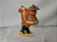 Miniatura Disney do vilão Alameda Slim do Nem que a vaca Tussa.  9 Cm - Imagem 2