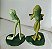 Miniatura Disney casal de sapos príncipe Naveen e Tiana 7 e 6,5 cm de altura - Imagem 4