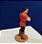 Miniatura Disney de vinil com base de Gaston de braços cruzados, vilão de A bela e a fera, 10 cm - Imagem 5