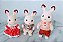 Sylvanian families da Epoch, familia de 3 coelhos chocolate - Imagem 1