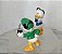 Miniatura Disney Bullyland pintada a mão de Zezinho e Luizinho, sobrinhos do Pato Donald segurando Walkie talkie 5,5 cm - Imagem 3