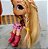Boneca  articulada Hairdorable série 3 mountain Kat da Just Play 12 cm - Imagem 3