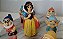 Antigos bonecos de borracha Branca de Neve 13 cm, e os 7 anões 8 cm, faltando anão Atchim, Walt Disney productions, pintura gasta - Imagem 2
