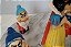 Antigos bonecos de borracha Branca de Neve 13 cm, e os 7 anões 8 cm, faltando anão Atchim, Walt Disney productions, pintura gasta - Imagem 4
