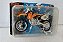 Miniatura moto de trilha ktm 520 SX #111 escala 1;18 , cor laranja da Maisto, nova, lacrada - Imagem 1