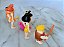 Miniatura de plástico anos 90 5 bonecos da família Flintstones coleção Kinder Ivo - Imagem 4