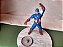 Boneco articulado nos braços e logo acima da cintura do capitão América com fala e ruído  Marvel 25cm - Imagem 7