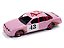 1/64 JOHNNY LIGHTNING 1997 FORD CROWN VICTORIA DEMO DERBY CANDY PINK - Imagem 1