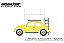 1/64 GREENLIGHT VOLKSWAGEN FUSCA YELLOW FLOWER GREAT OUTDOORS SERIES 16 - Imagem 1